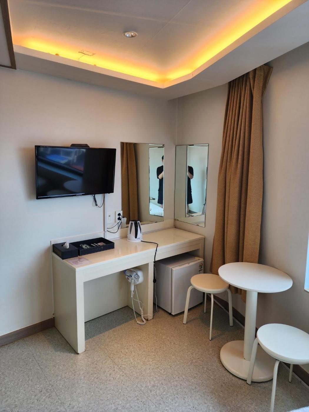 Rezion Hotel Seogwipo Extérieur photo